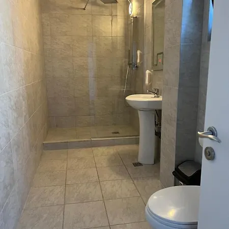 Ama Hotel